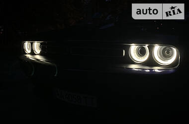 Купе Dodge Challenger 2016 в 