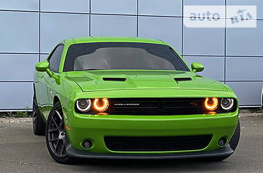 Купе Dodge Challenger 2017 в Киеве