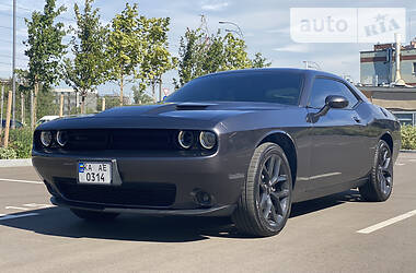 Купе Dodge Challenger 2019 в Києві