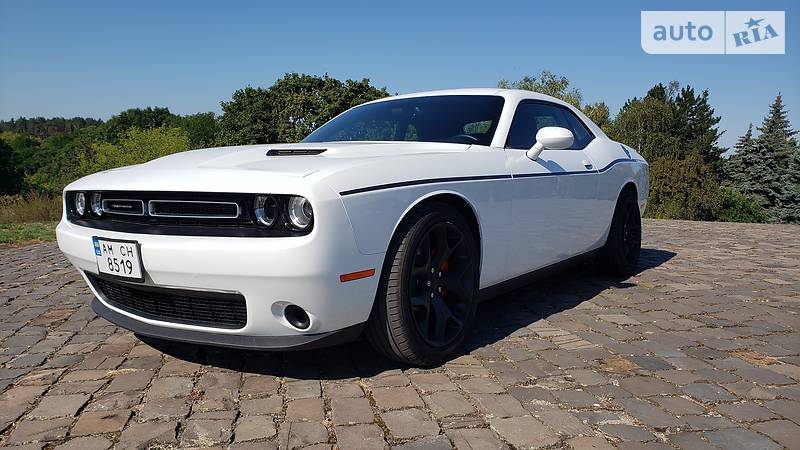 Купе Dodge Challenger 2014 в Житомире