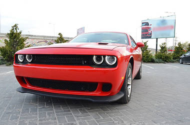 Купе Dodge Challenger 2016 в 