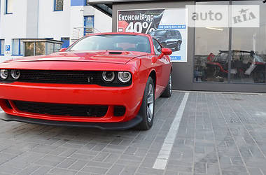 Купе Dodge Challenger 2016 в 
