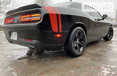 Купе Dodge Challenger 2016 в 