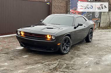 Купе Dodge Challenger 2016 в 