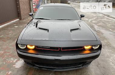 Купе Dodge Challenger 2016 в 