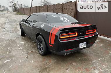 Купе Dodge Challenger 2016 в 