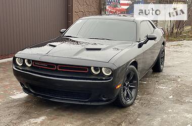 Купе Dodge Challenger 2016 в 
