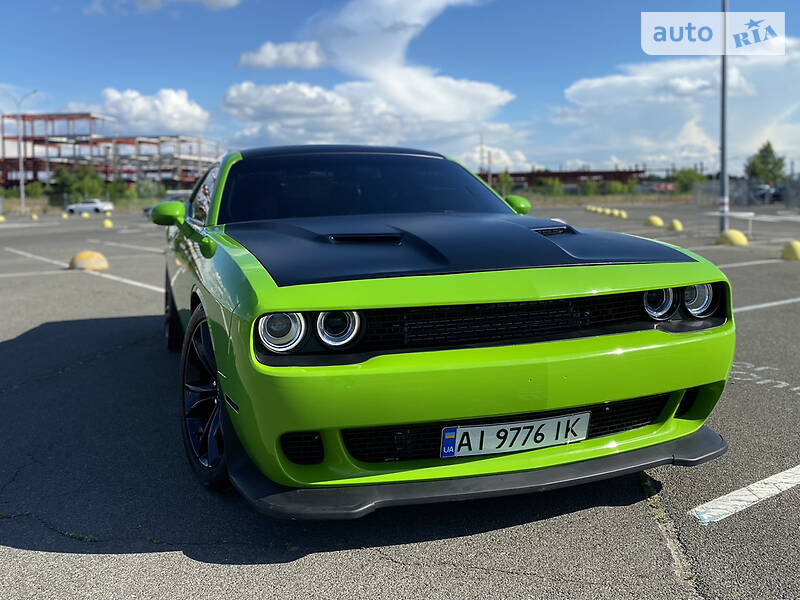 Купе Dodge Challenger 2017 в Киеве