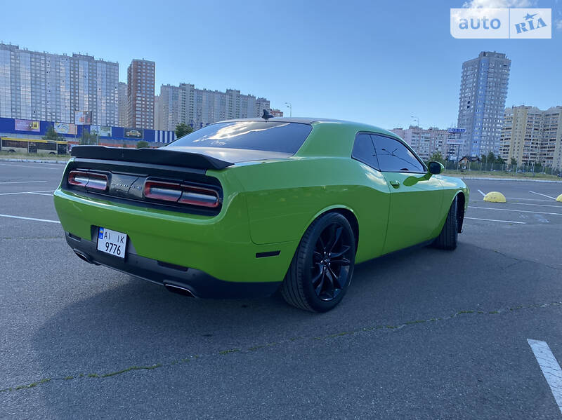 Купе Dodge Challenger 2017 в Киеве