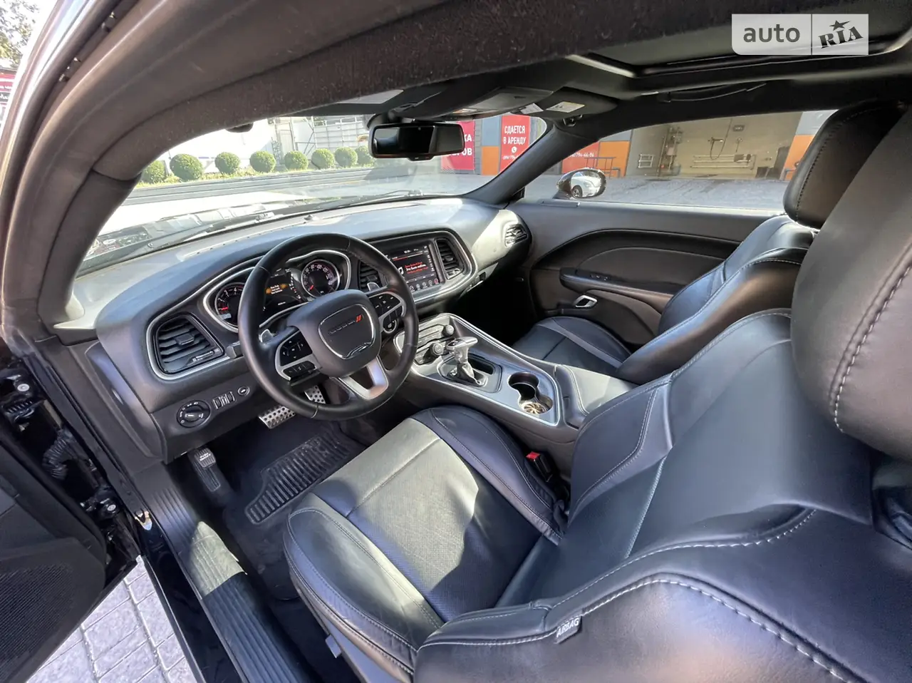 2017 Dodge Challenger - мініатюра 29