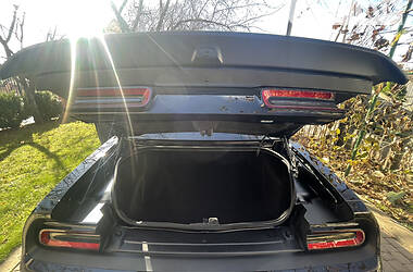 Купе Dodge Challenger 2020 в 