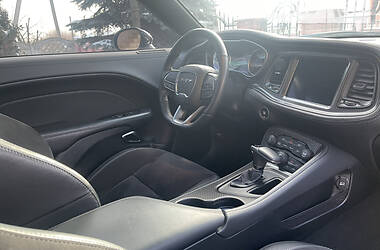 Купе Dodge Challenger 2020 в 