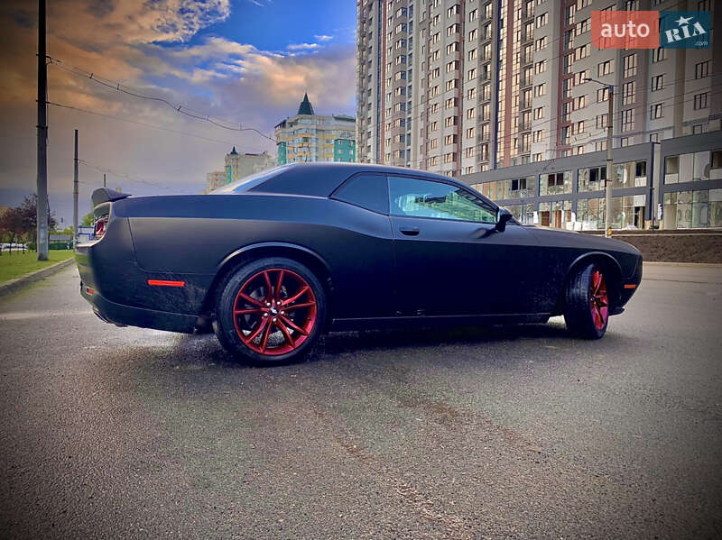 Купе Dodge Challenger 2018 в Одесі