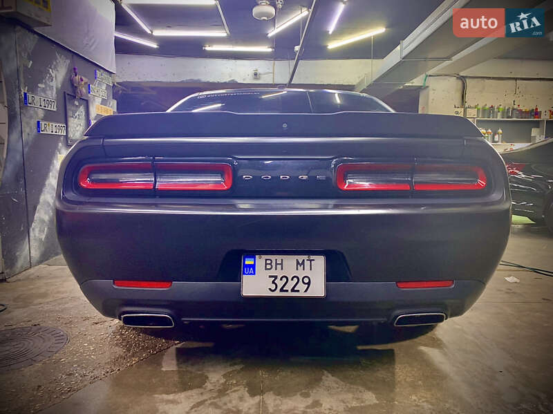 Купе Dodge Challenger 2018 в Одесі