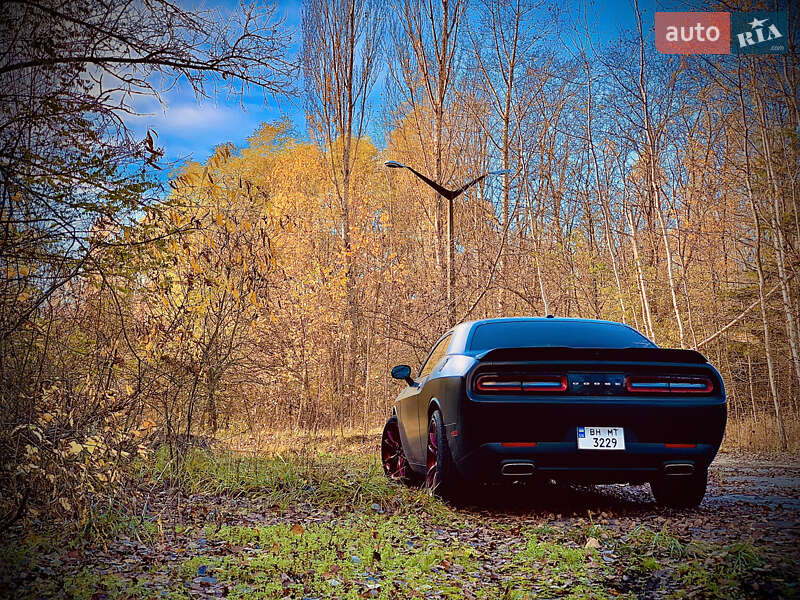 Купе Dodge Challenger 2018 в Одесі