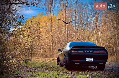 Купе Dodge Challenger 2018 в 