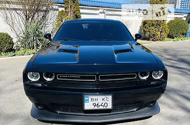 Купе Dodge Challenger 2016 в 