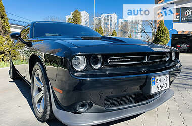 Купе Dodge Challenger 2016 в 