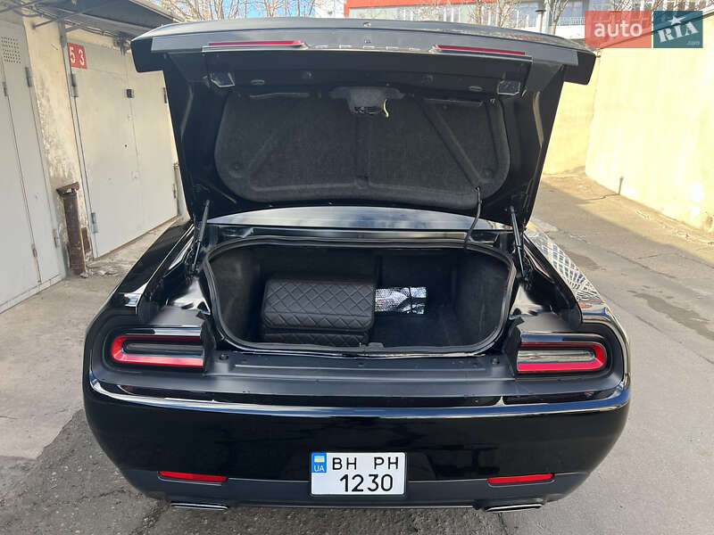 Купе Dodge Challenger 2017 в Одессе