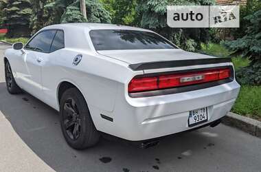 Купе Dodge Challenger 2014 в 