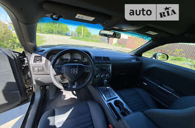 Купе Dodge Challenger 2013 в 