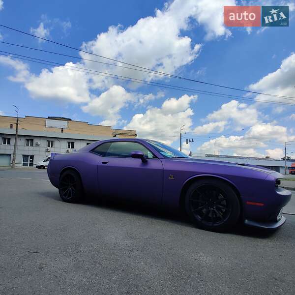 Купе Dodge Challenger 2018 в Киеве