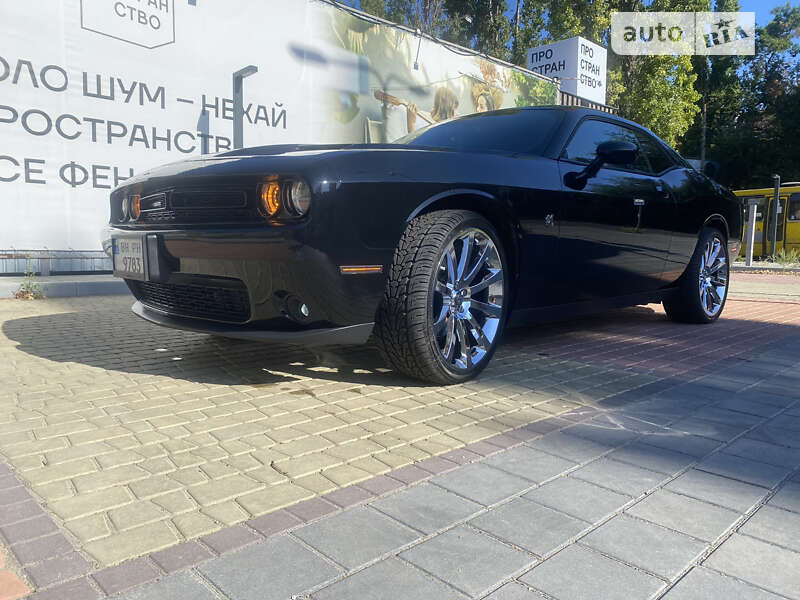 Купе Dodge Challenger 2015 в Одесі