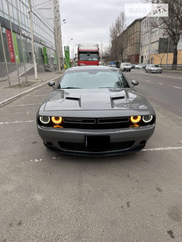 Купе Dodge Challenger 2018 в Одессе