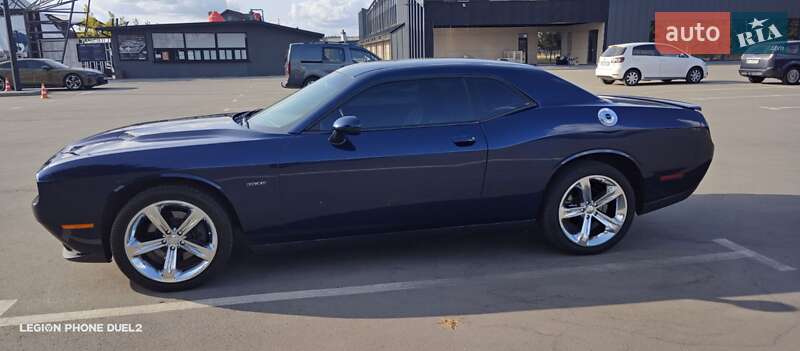 Купе Dodge Challenger 2014 в Киеве
