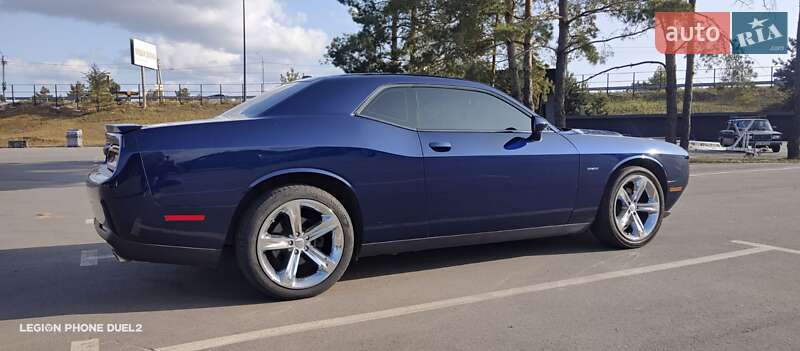 Купе Dodge Challenger 2014 в Киеве