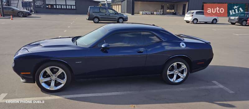 Купе Dodge Challenger 2014 в Киеве
