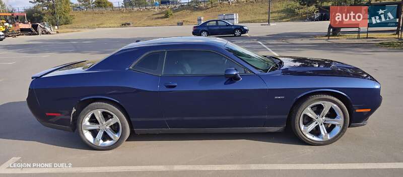 Купе Dodge Challenger 2014 в Киеве