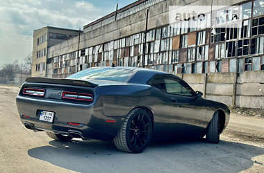 Купе Dodge Challenger 2019 в 