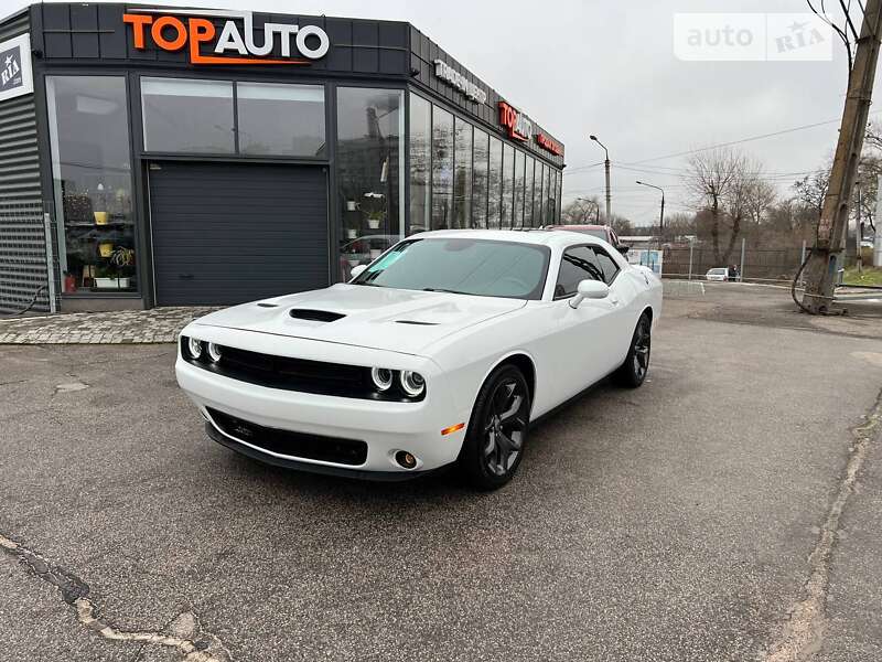 Купе Dodge Challenger 2018 в Запорожье