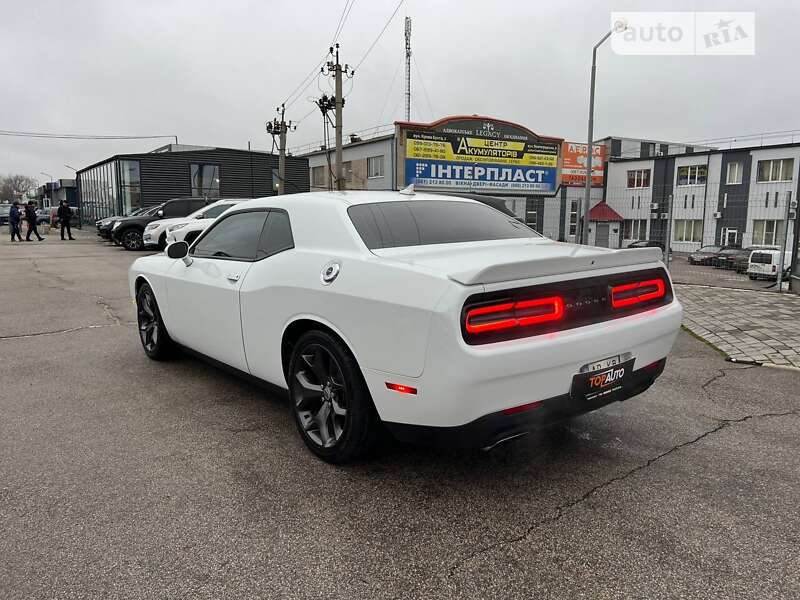 Купе Dodge Challenger 2018 в Запорожье