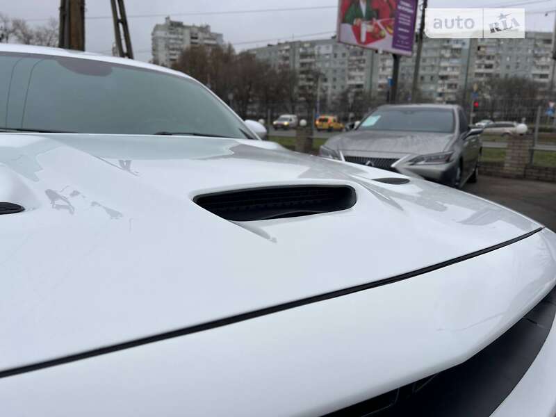 Купе Dodge Challenger 2018 в Запорожье