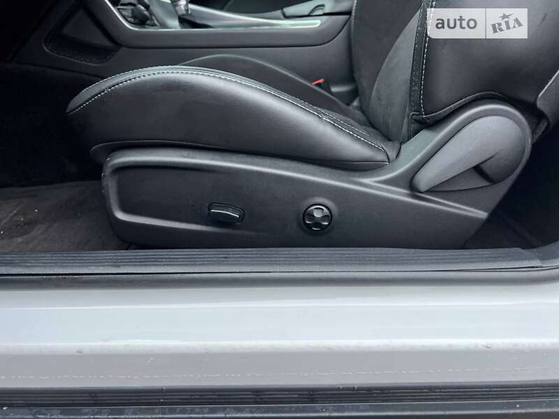 Купе Dodge Challenger 2018 в Запорожье
