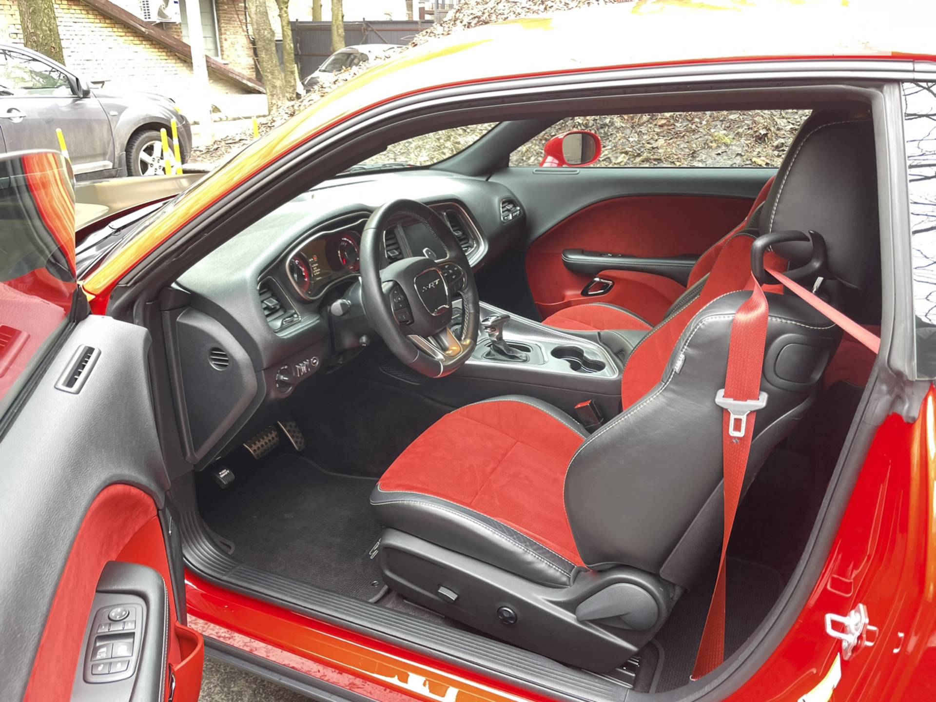 2016 Dodge Challenger - мініатюра 24