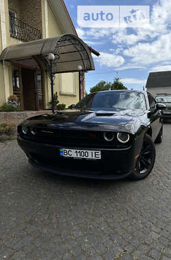 Купе Dodge Challenger 2015 в Буске