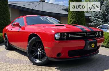 Купе Dodge Challenger 2015 в Львове