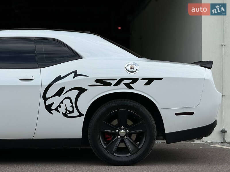 Купе Dodge Challenger 2017 в Шепетівці
