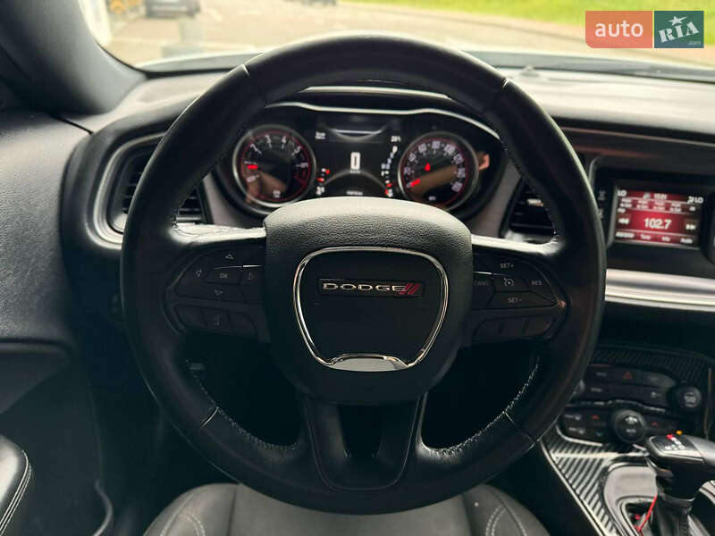 Купе Dodge Challenger 2017 в Шепетівці