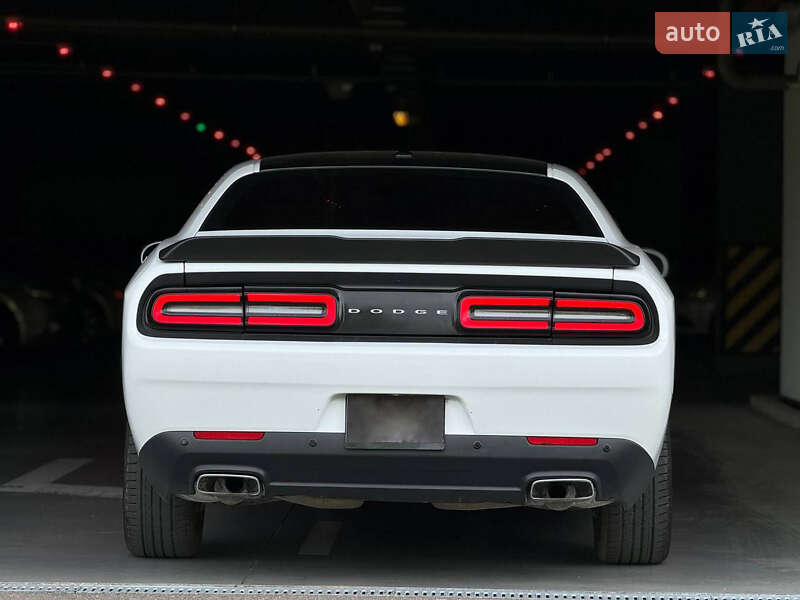 Купе Dodge Challenger 2017 в Шепетівці