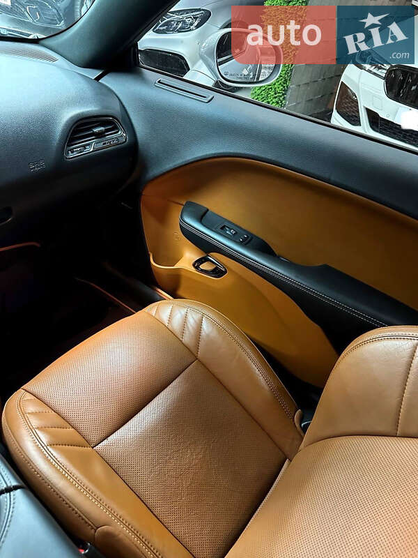 Купе Dodge Challenger 2019 в Одессе фото 8 Купе Dodge Challenger 2019 в Одессе