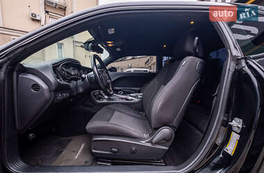 Купе Dodge Challenger 2015 в 