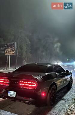 Купе Dodge Challenger 2015 в Киеве