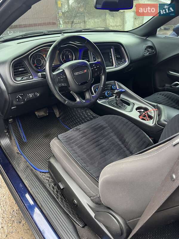 Купе Dodge Challenger 2015 в Дніпрі