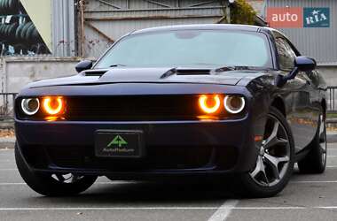 Купе Dodge Challenger 2014 в Києві