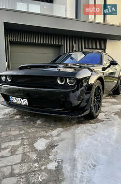 Купе Dodge Challenger 2018 в Львові