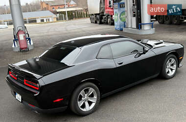 Купе Dodge Challenger 2015 в Смеле